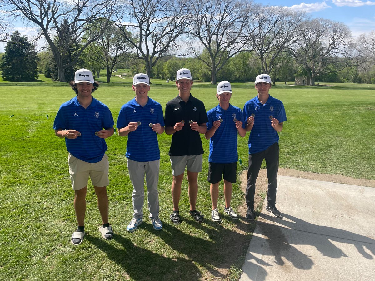 The boys won the York May Classic with a 323 (York May Classic team record), and all 5 guys medaled!  Jack Pohlmann shot 78 and finished runner-up and Jax Gifford shot 79 and finished 3rd. 

Great Job boys!