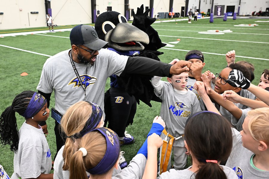 Ravens Community (@ravenscommunity) on Twitter photo Do you have a program that gets kids moving or eating better? We’ve got the funds to fuel fitness and fun! The <a href="/Ravens/">Baltimore Ravens</a> PLAY60 Grant is now open for nonprofits that promote physical fitness and nutrition education‼️
To learn more and apply, visit: baltimoreravens.formstack.com/forms/play60gr… Do you have a program that gets kids moving or eating better? We’ve got the funds to fuel fitness and fun! The <a href="/Ravens/">Baltimore Ravens</a> PLAY60 Grant is now open for nonprofits that promote physical fitness and nutrition education‼️
To learn more and apply, visit: baltimoreravens.formstack.com/forms/play60gr…