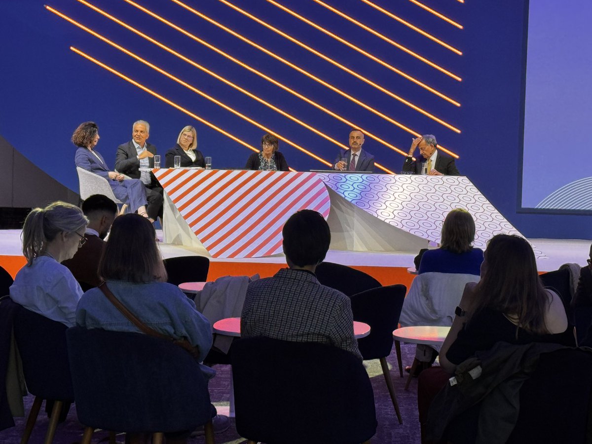 Graciela Castro Narro (@gcastro_narromd) on Twitter photo Today, the LATAM Consensus on Hepatic Encephalopathy was presented <a href="/alehlatam/">ALEH</a> and Mario Pessoa represented us #EASLcongress 2025 Thanks for the space. A great discussion panel, look forward to its publication soon. <a href="/DebbieShawcros1/">Debbie Shawcross</a> <a href="/JasmohanBajaj/">Jasmohan Bajaj</a> <a href="/FATIMAHiguera8/">FATIMA Higuera</a> <a href="/velardemd/">VELARDEMD</a> Today, the LATAM Consensus on Hepatic Encephalopathy was presented <a href="/alehlatam/">ALEH</a> and Mario Pessoa represented us #EASLcongress 2025 Thanks for the space. A great discussion panel, look forward to its publication soon. <a href="/DebbieShawcros1/">Debbie Shawcross</a> <a href="/JasmohanBajaj/">Jasmohan Bajaj</a> <a href="/FATIMAHiguera8/">FATIMA Higuera</a> <a href="/velardemd/">VELARDEMD</a>