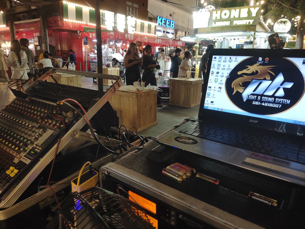 yoothana12's tweet image. #8-11/5/68 ระบบเสียงเช่า งานตลาดวินเทจ
#ม.จุฬาฯ ซ.5 บรรทัดทอง
#ขอบคุณพี่อัทครับ
#PK Light and Sound System
#FutureNice
โทร.0814818007
#เช่าโครงสร้างทรัสอลูมิเนียม
#เครื่องเสียงเช่าEvent
 #เช่าเอฟเฟคงานแต่ง
#เช่าระบบไฟแสงสี
#เช่าเวทีอลูมิเนียม
#เช่าเครื่องเสียง
#เช่าจอLED
🥰🥰🥰