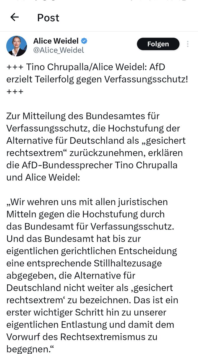 Die AfD verkauft ihren Fans DAS als Erfolg! 🤡
7000 Likes.🤡

Sie wissen, wie dumm sie sind.