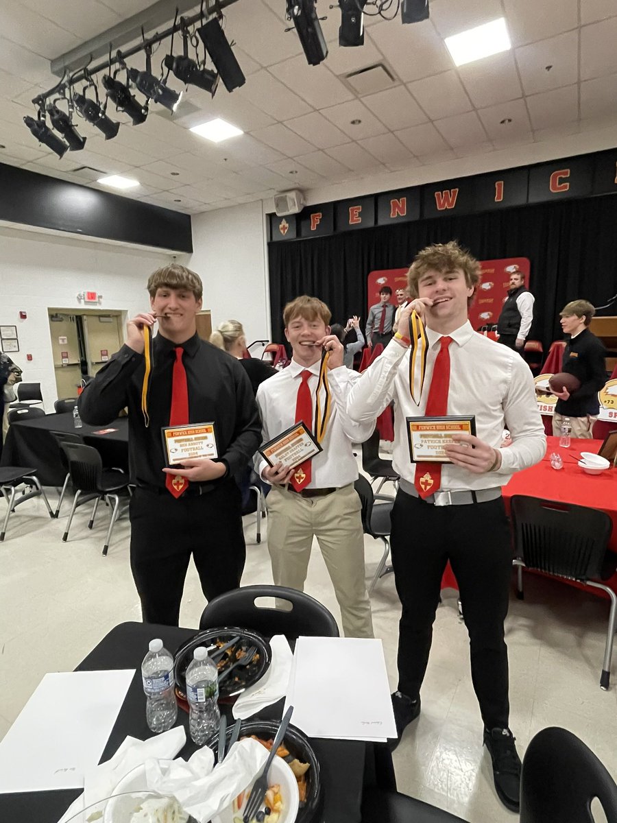 1st all Gcl and 1st team all league at center
Thank you coaches for a great season ready to run it back next year