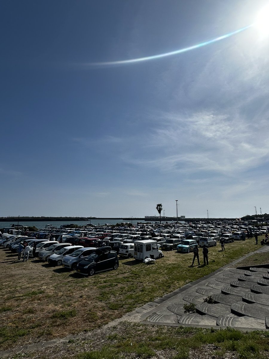 yuma__reacto's tweet image. EFJBMT2025
初参加でしたが色々お話できて車も見れて勉強になりました📝
もっとダイハツが好きになりました
ステッカー可愛くて気に入ってます😊
#EFJBMT2025 
#EFJBMT