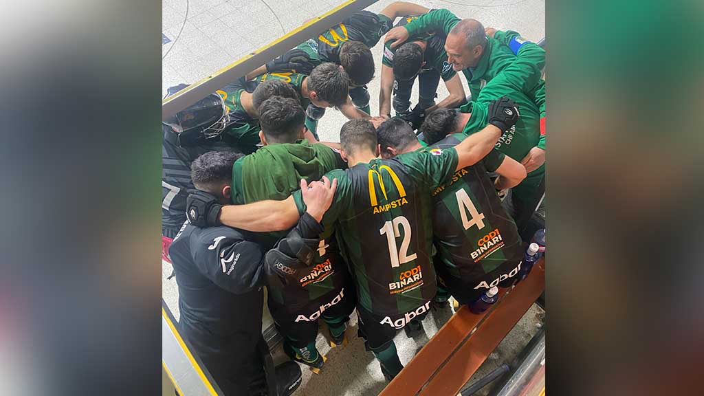 🏑 El CHP Amposta supera al Riudoms i pot continuar somiant amb la permanència

▶ LA NOTÍCIA: ebresports.cat/el-chp-amposta…

<a href="/UFECcat/">Unió de Federacions Esportives de Catalunya</a> <a href="/HoqueiAmposta/">Hoquei Patí Amposta</a> <a href="/FCPatinatge/">FCPatinatge</a> <a href="/ajamposta/">Ajuntament d'Amposta</a> <a href="/adamtomas/">Adam Tomàs i Roiget</a> <a href="/MarcFornos/">Marc Fornos Monllau</a> <a href="/irccid/">Iris Castell Cid</a> <a href="/esportcat/">Esports</a> <a href="/RadioAmposta/">Amposta Ràdio</a> <a href="/TomasLitus/">Litus Tomas</a> #Amposta