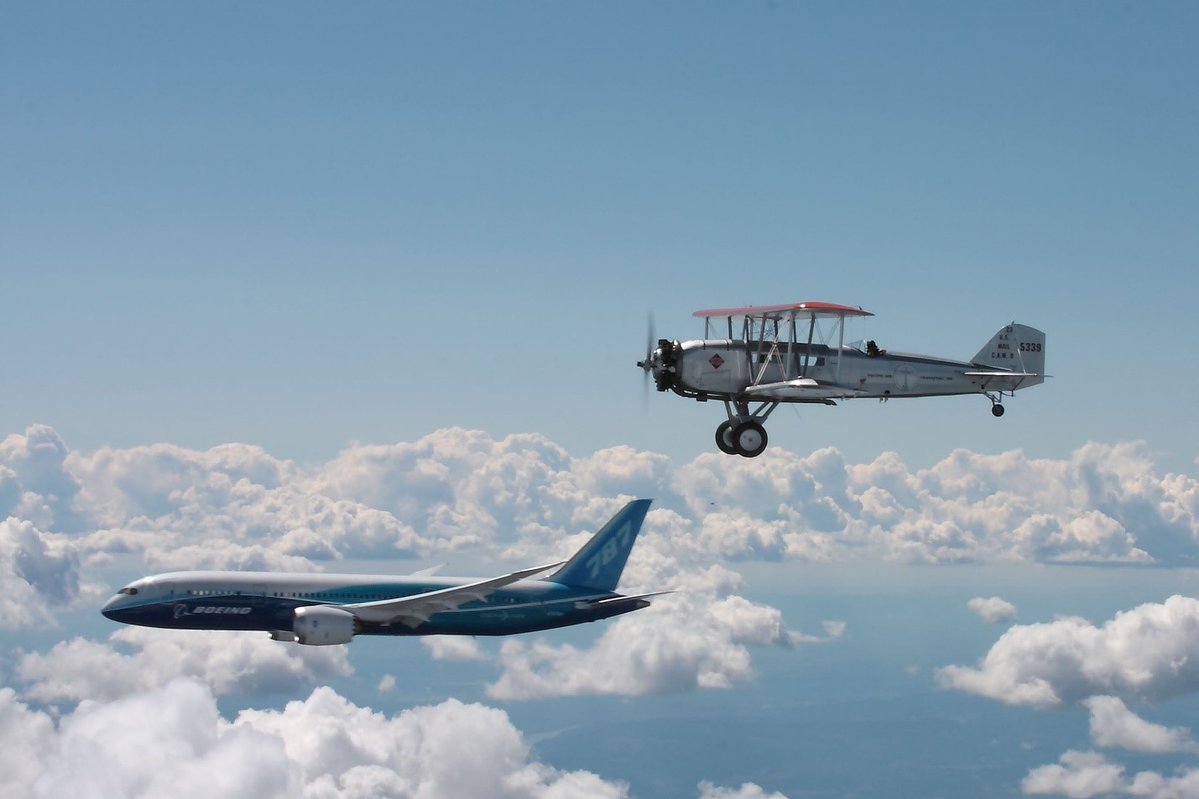 Airplane glow up. 😍

On this day in 2010, the 787 #Dreamliner caught up with its ancestor, a fully restored 1928 vintage Boeing Model 40.

Both technological leaders of their time, the airplanes illustrate the dramatic progress in airplane design.