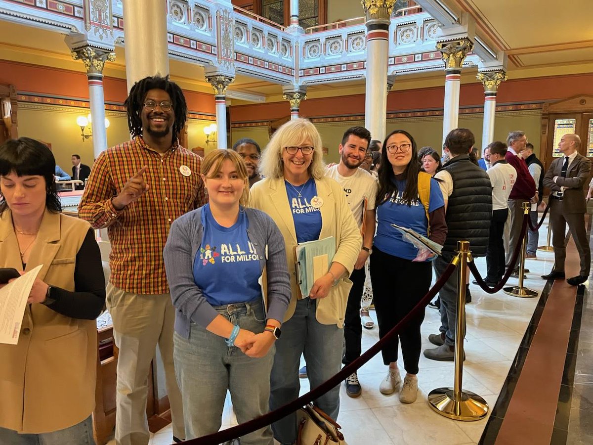 Joined forces with <a href="/nvpct/">nvpct dsgn</a> @CTTenantsUnion @AllInMilford &amp; more at the Capitol last week to push for Just Cause Eviction protections - if you haven't already, tell your Rep to support Just Cause HB6889! actionnetwork.org/letters/tell-y…