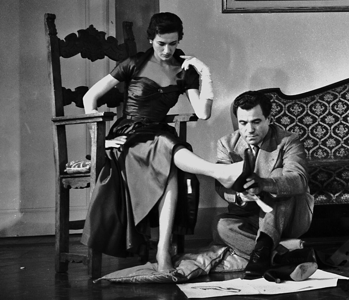 ✨Join us tonight at La Paloma Theatre for Salvatore: Shoemaker of Dreams!

Discover the story behind one of fashion’s greatest legends. Salvatore Ferragamo’s journey is brought to life in this stunning documentary by Luca Guadagnino.

Get your tickets at sandiegoitalianfilmfestival.com