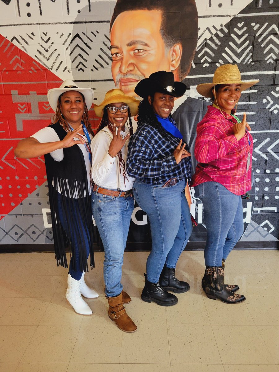 Candice E. Johnson, Ed.S (@cjohnsoncst) on Twitter photo 🪭👢🤠 Our staff also received fans and hats as apart of our Staff Appreciation Week celebration! <a href="/TiambiWalker/">Tiambi Walker</a> 🪭👢🤠 Our staff also received fans and hats as apart of our Staff Appreciation Week celebration! <a href="/TiambiWalker/">Tiambi Walker</a>
