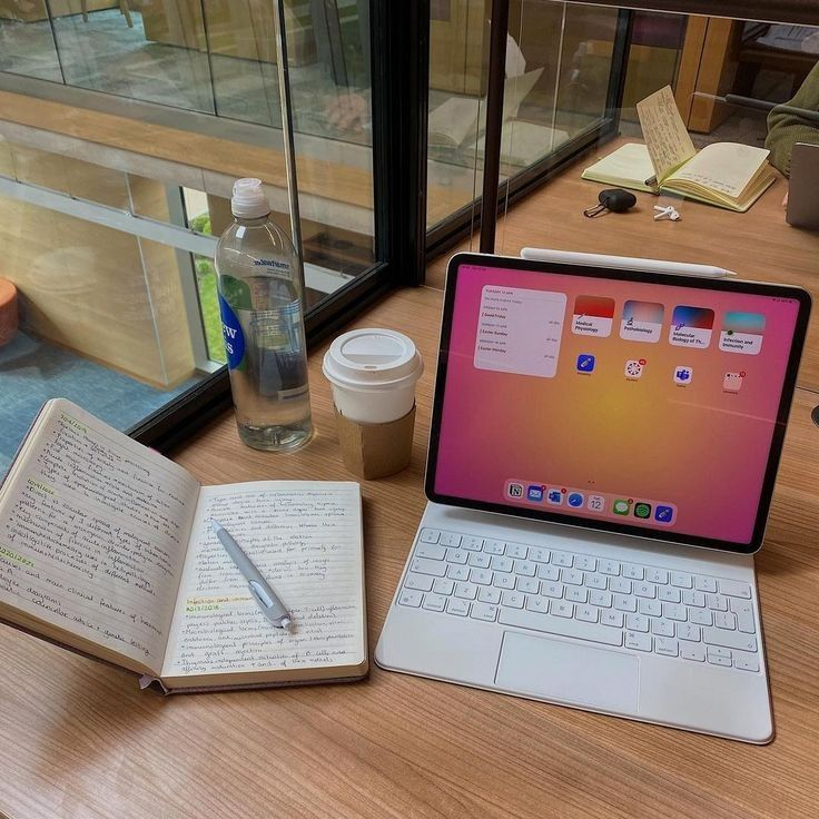 madeleine✶ tweet media