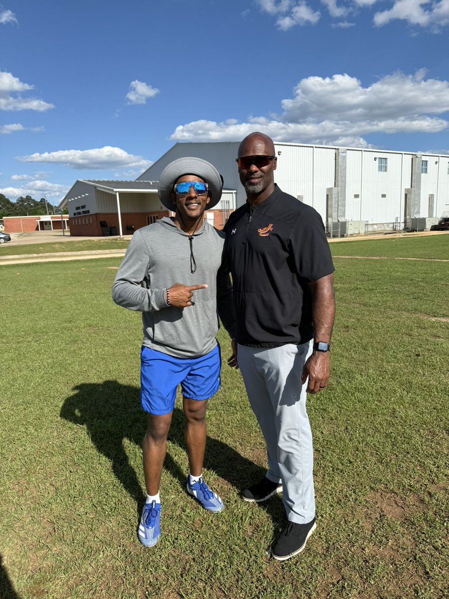Coach Dailey (@ace_dailey) on Twitter photo I appreciate <a href="/CoachBryant_WR/">Bam Bryant</a> for stopping by our spring practice this week! <a href="/JC_BobcatsFB/">Jones College 🏈</a> <a href="/kemperfootball/">Kemper County Football</a> I appreciate <a href="/CoachBryant_WR/">Bam Bryant</a> for stopping by our spring practice this week! <a href="/JC_BobcatsFB/">Jones College 🏈</a> <a href="/kemperfootball/">Kemper County Football</a>