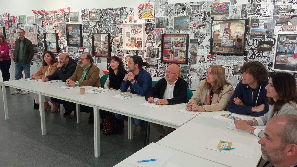 El director del  <a href="/iesitaca1/">IES Itaca (Alcorcon)</a> , José Manuel Redondo, asistió ayer,  día 7, al acto de adhesión al protocolo del Buero Vallejo con el resto de centros de secundaria de la localidad. Nuestro centro se une al esfuerzo colectivo en contra del cambio climático🌡️