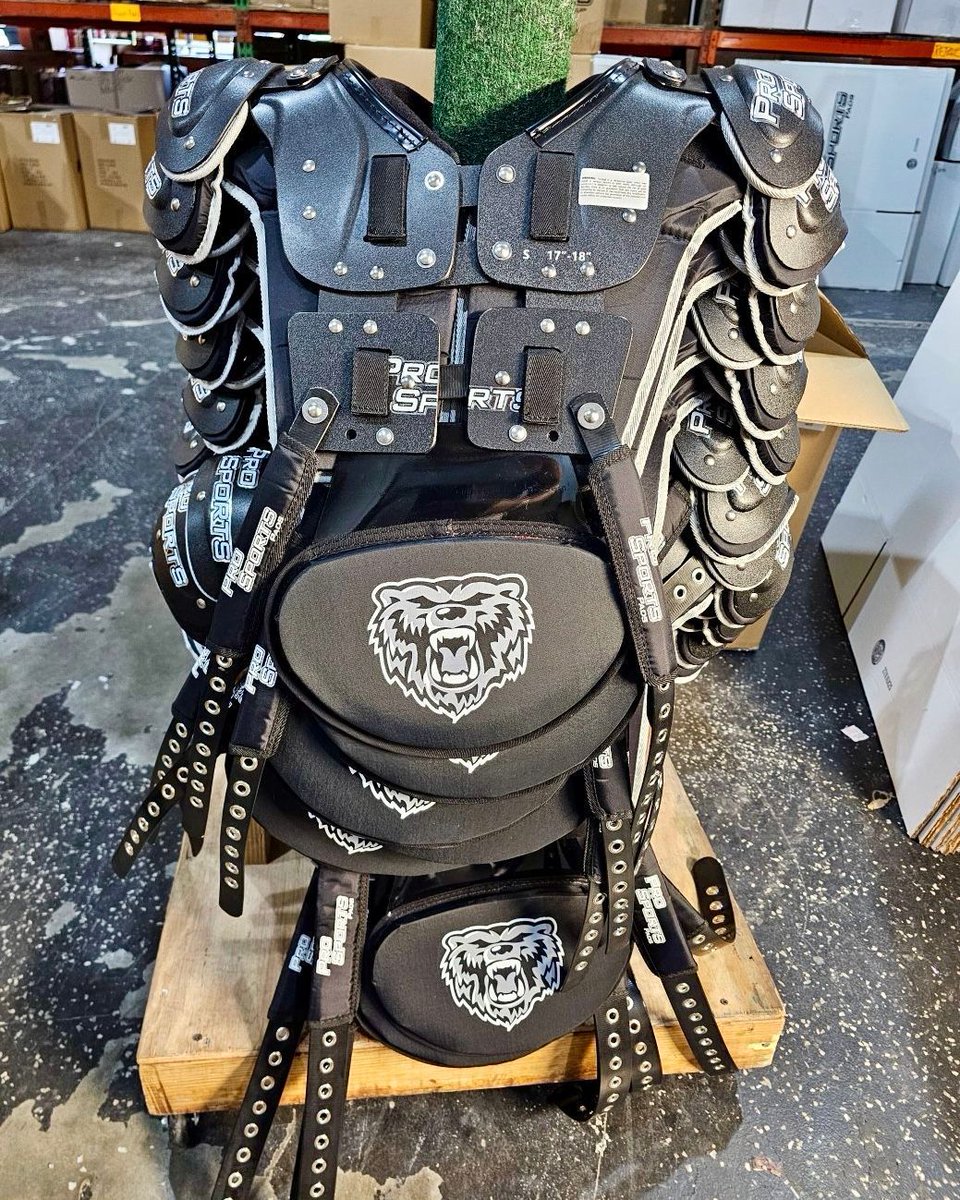 ProSportsPads (@prosports_pads) on Twitter photo Another round of gear for <a href="/BearDownHOCO/">HOCO FOOTBALL</a>!โ๐
Cal Baker (<a href="/calvin_baker2/">Cal Baker</a>) at <a href="/BakersSports/">Baker's Sports</a> made it happen for <a href="/CoachEdwards10/">Jeremy Edwards</a> and his team!
<a href="/HocoRecruits/">HOCO Football Recruits</a>
<a href="/ProGearFB/">Pro Gear Sports</a>
#KnowTheLogo #MadeInTheUSA #HighSchoolFootball #ShoulderPads #BackPlates #Custom #FootballEquipment #EquipmentRoom Another round of gear for <a href="/BearDownHOCO/">HOCO FOOTBALL</a>!โ๐
Cal Baker (<a href="/calvin_baker2/">Cal Baker</a>) at <a href="/BakersSports/">Baker's Sports</a> made it happen for <a href="/CoachEdwards10/">Jeremy Edwards</a> and his team!
<a href="/HocoRecruits/">HOCO Football Recruits</a>
<a href="/ProGearFB/">Pro Gear Sports</a>
#KnowTheLogo #MadeInTheUSA #HighSchoolFootball #ShoulderPads #BackPlates #Custom #FootballEquipment #EquipmentRoom