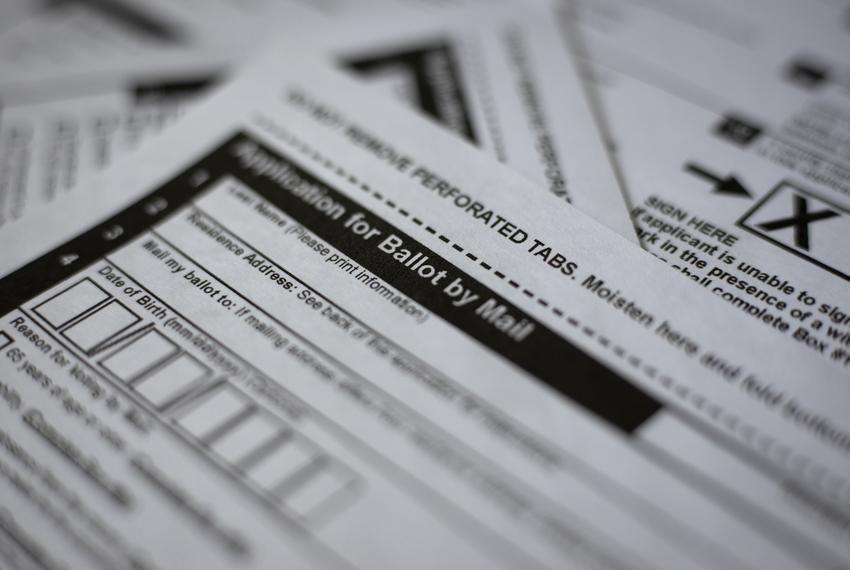 RodDMartin's tweet image. 🚨BREAKING: MASSIVE VOTER FRAUD BUST IN TEXAS! 

You know that thing that "never happens"? Well, it happened again.

Six officials ARRESTED - including judges &amp;amp; council members. 

I have DETAILS...🧵