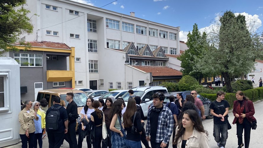 Resul Ertürk’ten çarpıcı açıklama; “Torpilli atamalar Eskişehir’de vicdanları yaralıyor” gzt26.com/resul-erturkte…