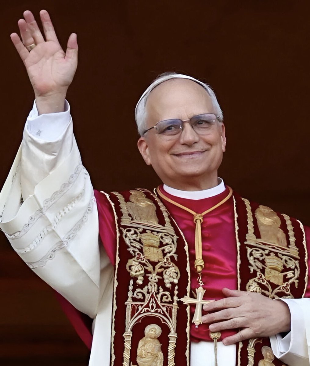 ⚪️ Habemus Papam: Robert Francis Prevost — León XIV

Que continúe el legado de Francisco y sea guía espiritual para nuestra humanidad. Que su luz inspire al mundo 🙏🏻