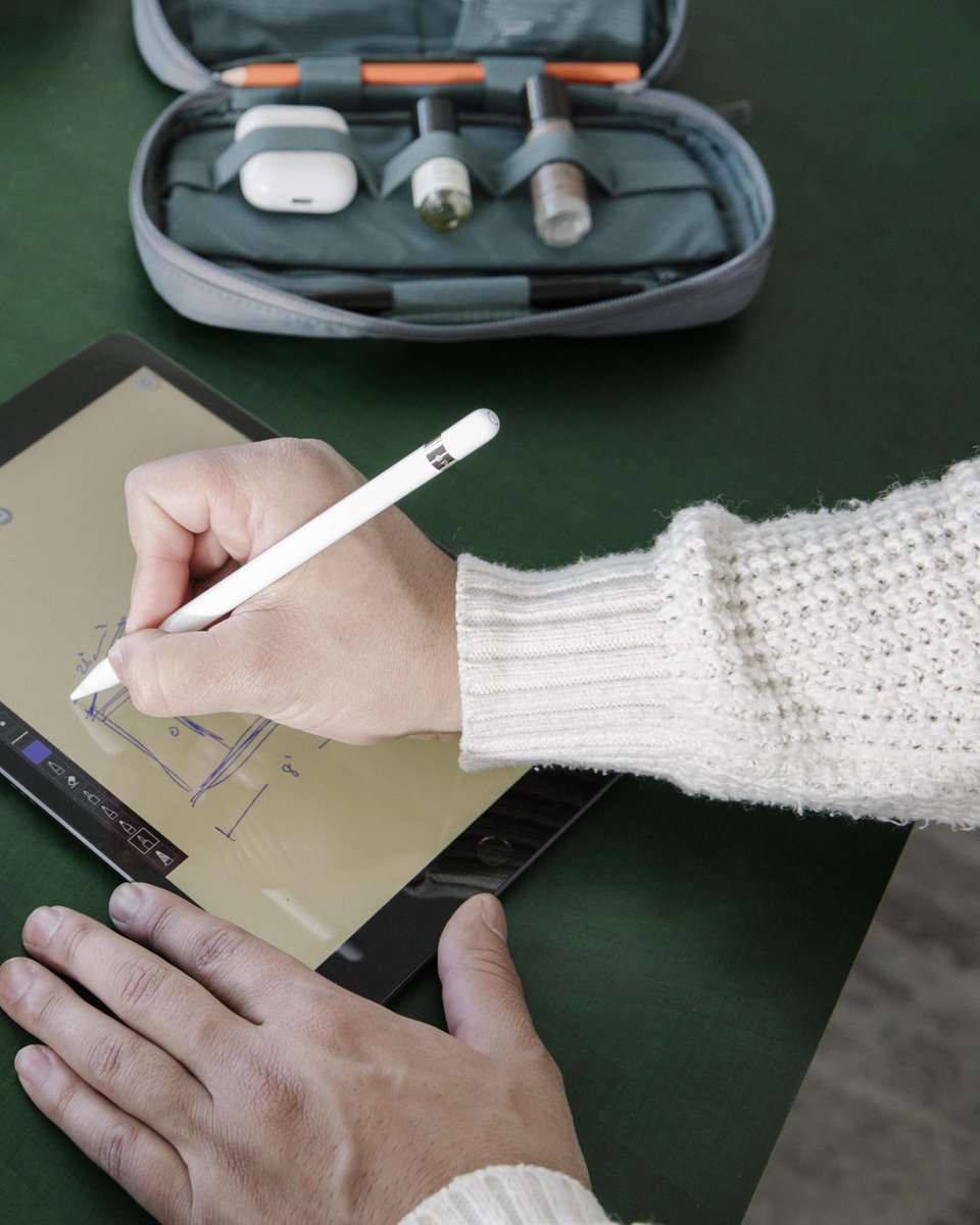 Form-fitted, superior MacBook protection. 🤌

loom.ly/ktDLb7U