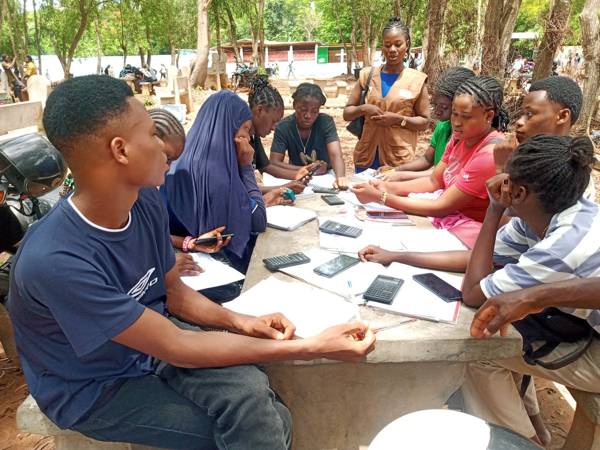 Plateforme de veille VBG_UAC tweet media