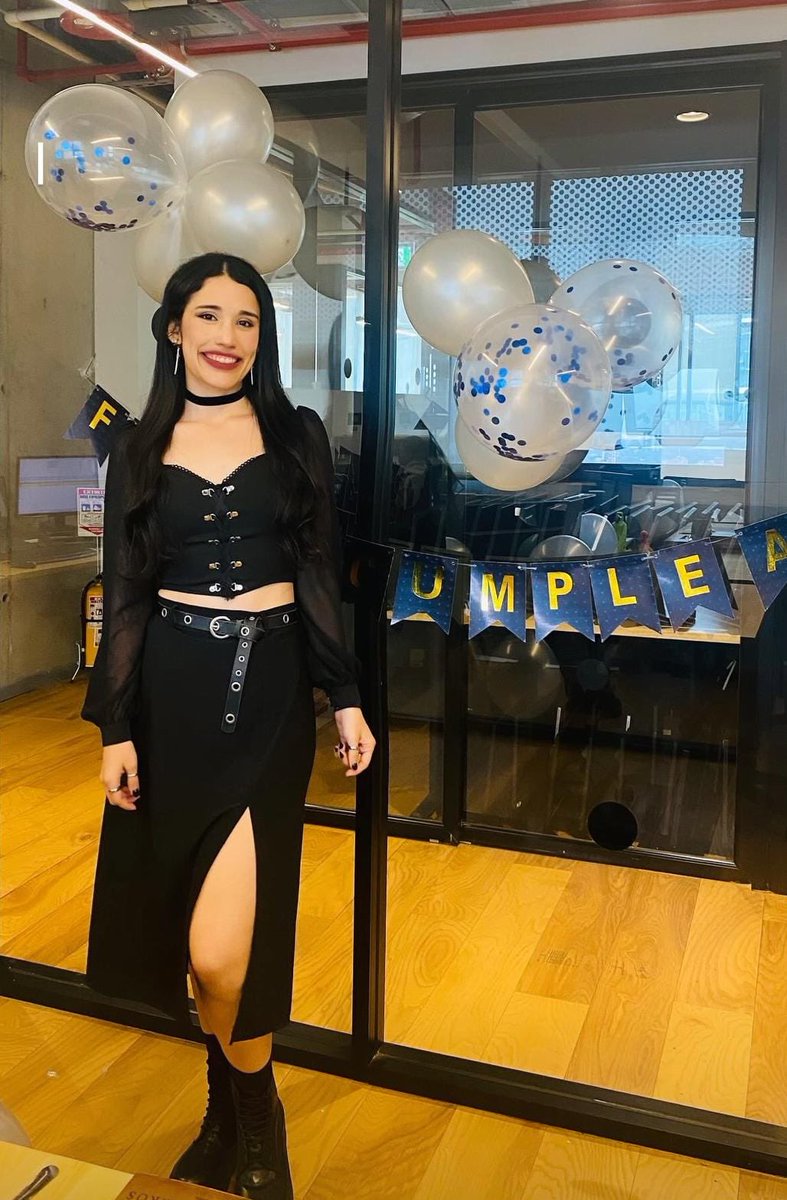 Happy birthday to me 🖤🖤🎁🎂🎈