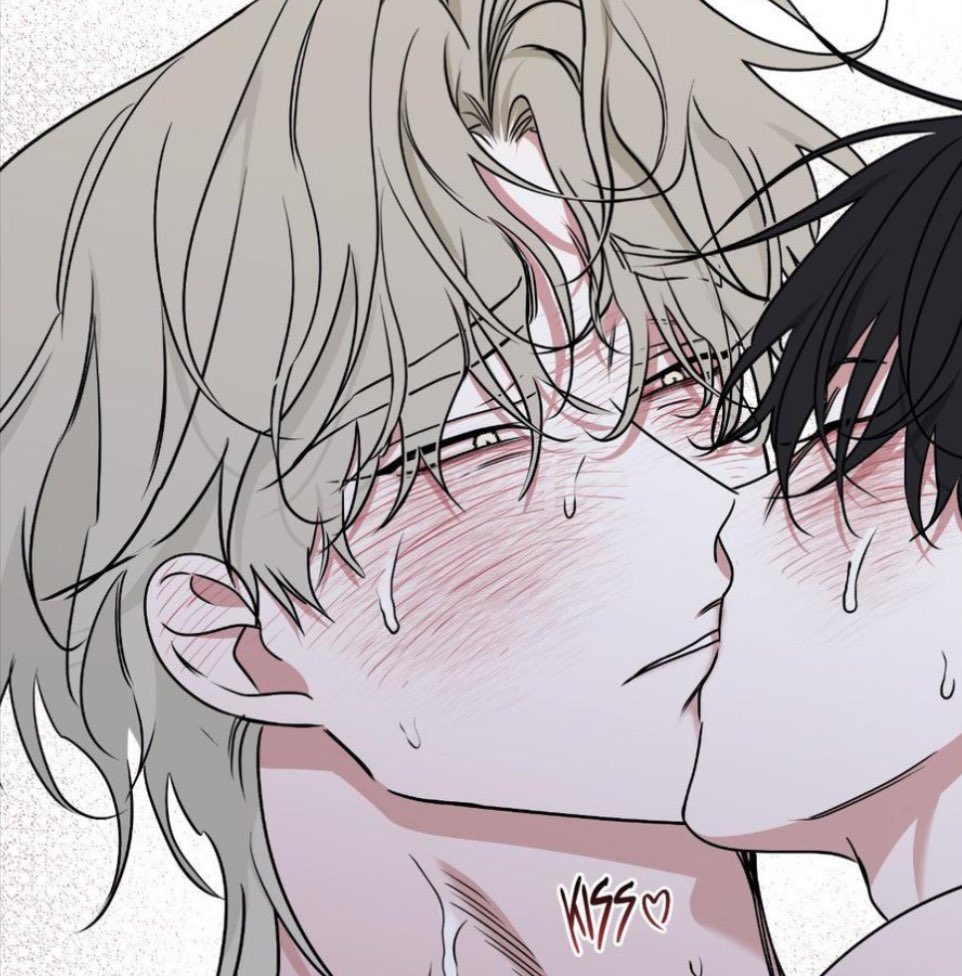 He melted when his wifey kissed him