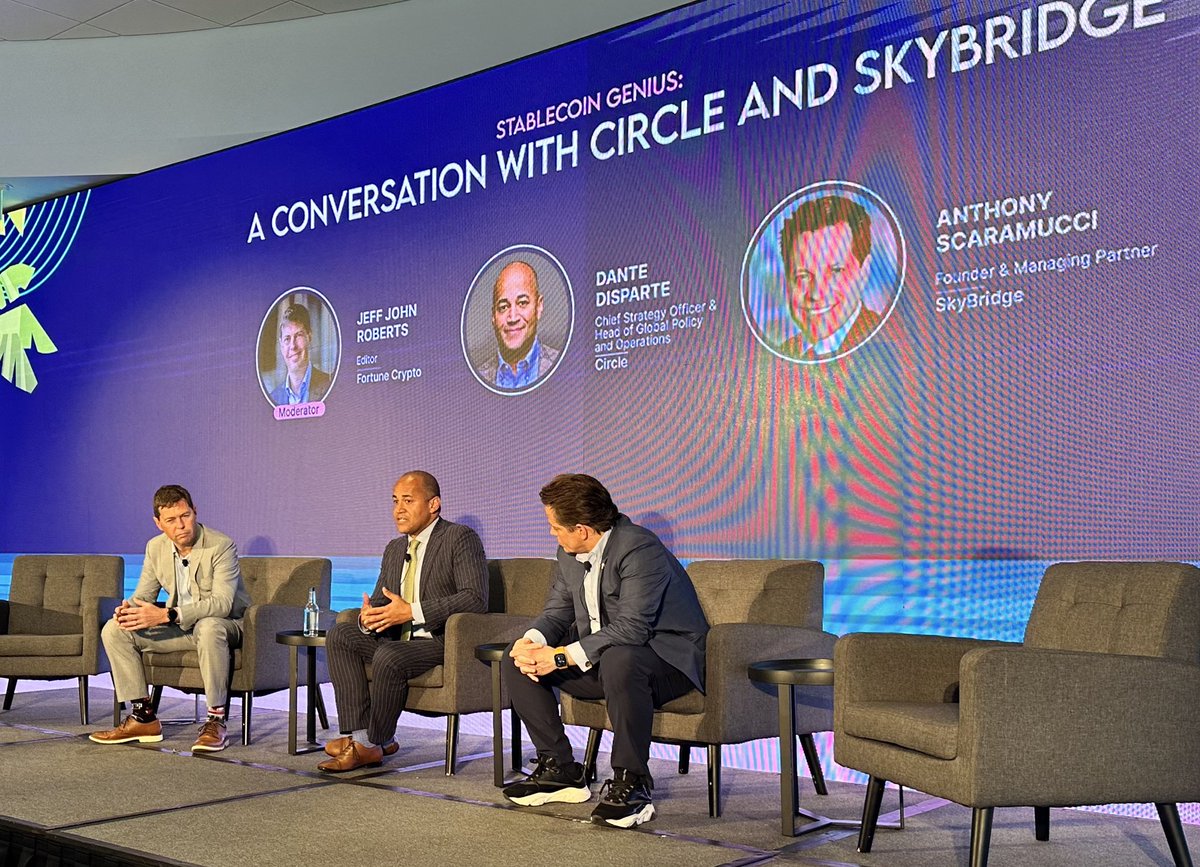 DigitalFinForum's tweet image. .@circle’s @ddisparte on the latest setback of stablecoin legislation, citing Churchill: “American legislators always do the right thing… after exhausting all other options.”
