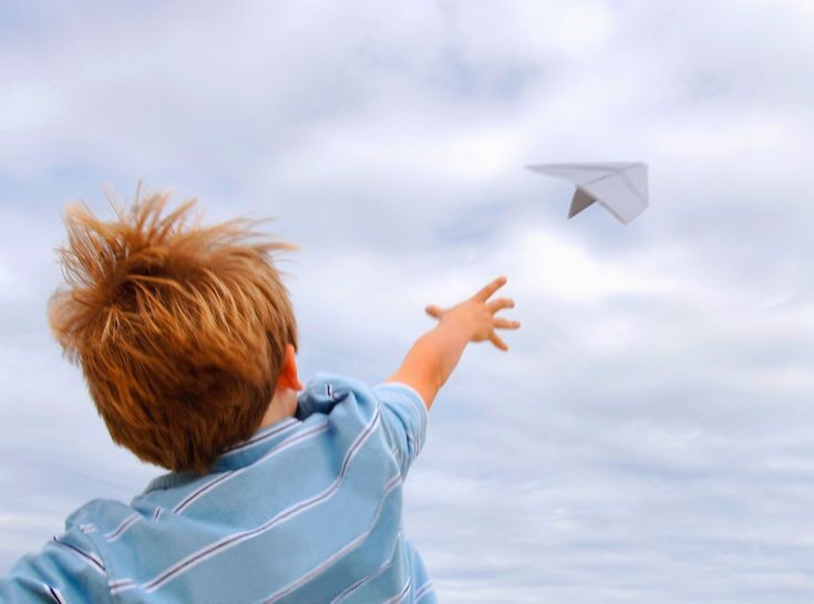 GeikCode's tweet image. We often tell people to "stop" without offering a "start."
A child tears pages to make paper planes—not out of defiance, but for play.
Without an alternative, the behavior persists.
Change isn't just about stopping; it's about redirecting. ➡️🛣️⬅️