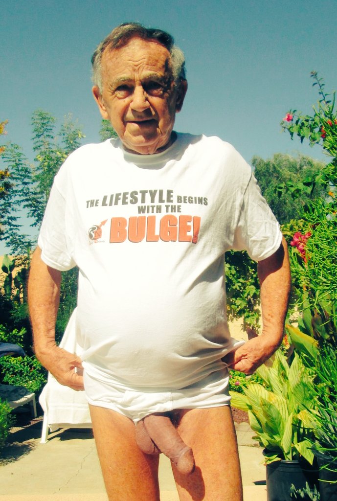 Can't believe Roger Dalton is 100yo. Congrats 🎊