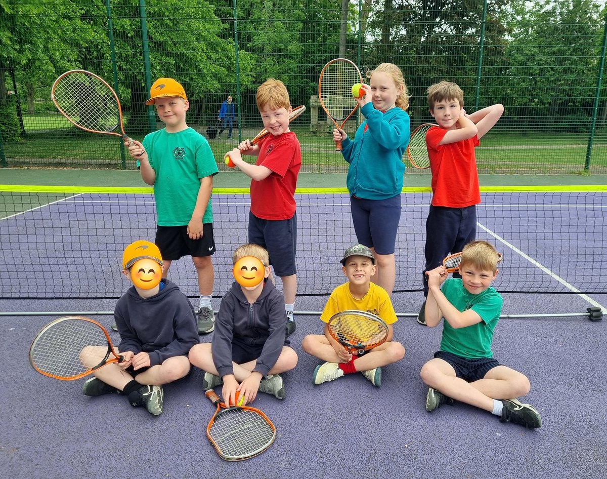 Castle Mead School tweet media