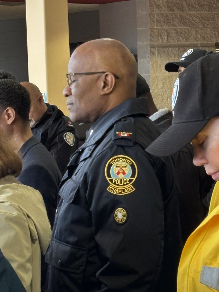 TPS43Div's tweet image. Today, we joined hands for the ‘Unity in Community’ Prayer Walk, bringing together hearts and minds from several neighbourhoods.
Walking in faith, we embraced peace, love, and unity.
Together, we rise. #UnityInCommunity #FaithWalk #SpreadLove #EmbracePeace #TPS 
Blaise Kurucz