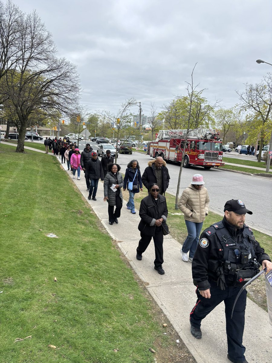 Today, we joined hands for the ‘Unity in Community’ Prayer Walk, bringing together hearts and minds from several neighbourhoods.
Walking in faith, we embraced peace, love, and unity.
Together, we rise. #UnityInCommunity #FaithWalk #SpreadLove #EmbracePeace #TPS 
Blaise Kurucz