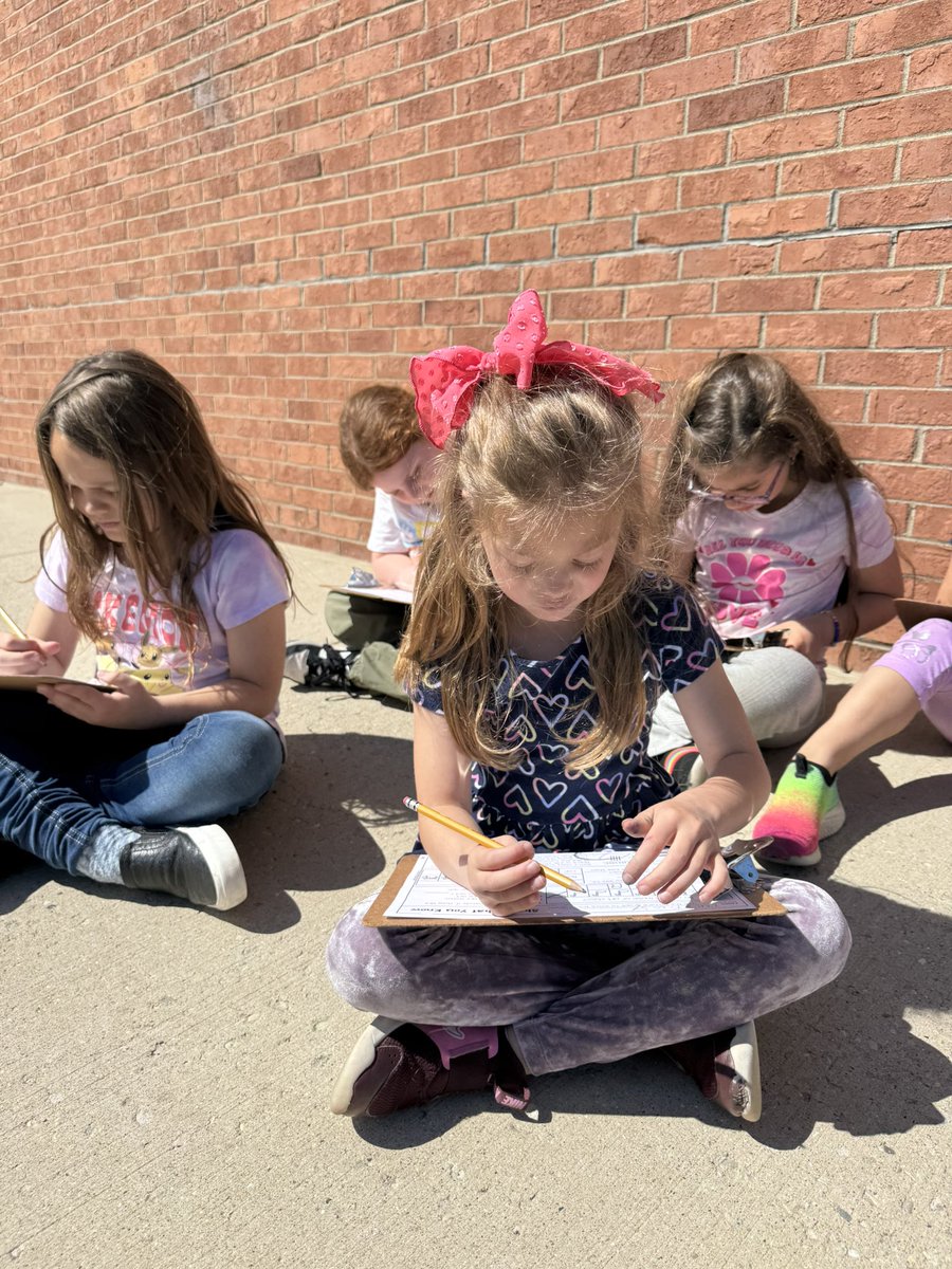Dana Clingingsmith (@dclingingsmith1) on Twitter photo A little math practice in the sunshine on Outside Day! โ๏ธ#fabulousfirsties #abccountdown #outsideday <a href="/VV_Voyagers/">VV Voyagers</a> A little math practice in the sunshine on Outside Day! โ๏ธ#fabulousfirsties #abccountdown #outsideday <a href="/VV_Voyagers/">VV Voyagers</a>