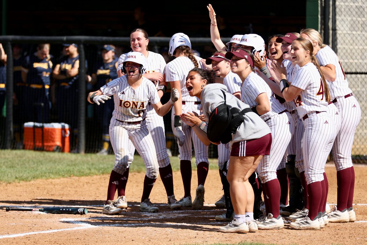 𝑺𝑼𝑹𝑽𝑰𝑽𝑬 𝑨𝑵𝑫 𝑨𝑫𝑽𝑨𝑵𝑪𝑬

The Gaels best the Golden Griffins in an early morning elimination game shutout victory💪 

Back in action at 3:45 PM against either Fairfield or Rider!

#GaelNation