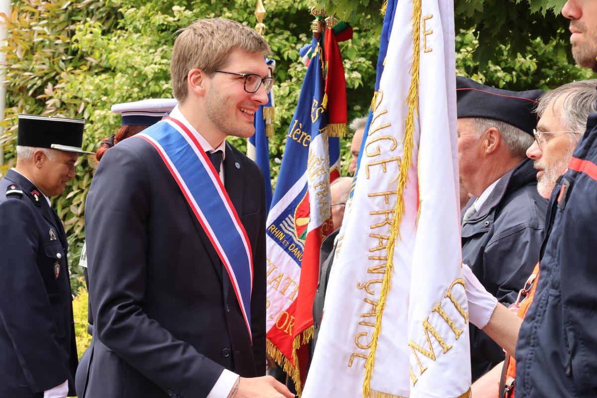 Robin Reda (@robinreda) on Twitter photo Victoire de mai
Victoire radieuse de printemps. 
#8mai1945 Victoire de mai
Victoire radieuse de printemps. 
#8mai1945