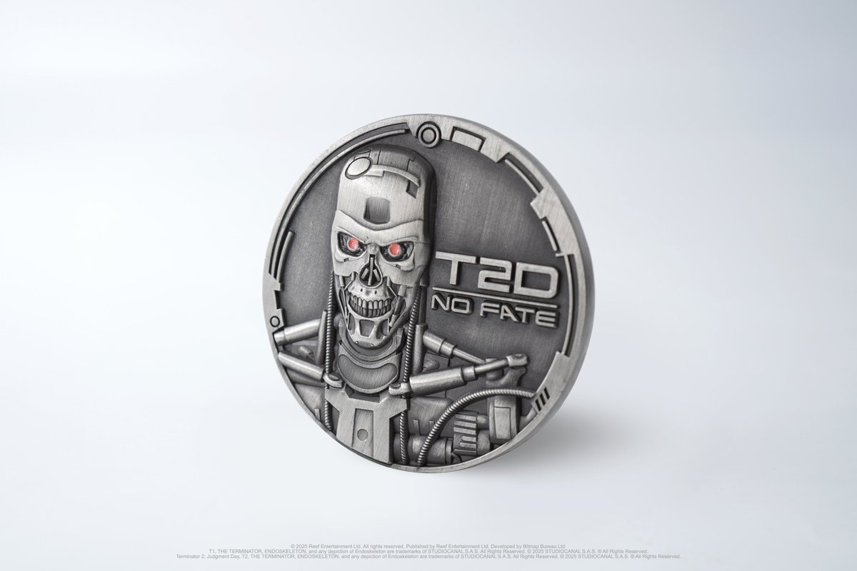 pixelhenk's tweet image. Get a closer look at the Terminator 2D: NO FATE Premium Metal Paperweight, included in the Online Exclusive Edition and Collector’s Edition! 

DISCLAIMER: Paperweight contains no traces of titanium alloy.
#terminator2 #terminator2Dnofate