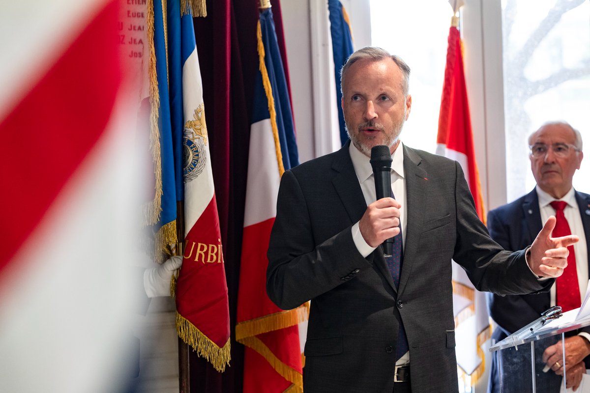 GvtMonaco's tweet photo. Les commémorations du 8 mai 1945 se sont déroulées ce matin au sein de la Maison de France en présence d'Isabelle Berro-Amadeï, Ministre d'Etat par intérim, et de nombreuses personnalités de la Principauté.

Cette date marque la victoire des Alliés sur l'Allemagne nazie et la fin de la Seconde Guerre mondiale en Europe.

@MaisonFranceMC