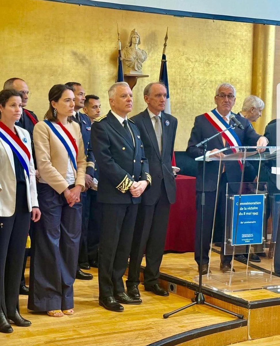 Pour le 80ème anniversaire de la capitulation, nous avons rendu hommage à tous ceux qui ont combattu avec bravoure pour la France pour défendre la liberté
Notre devoir est de transmettre aux jeunes générations pour ne jamais oublier l’héritage de la Résistance
N’oublions jamais