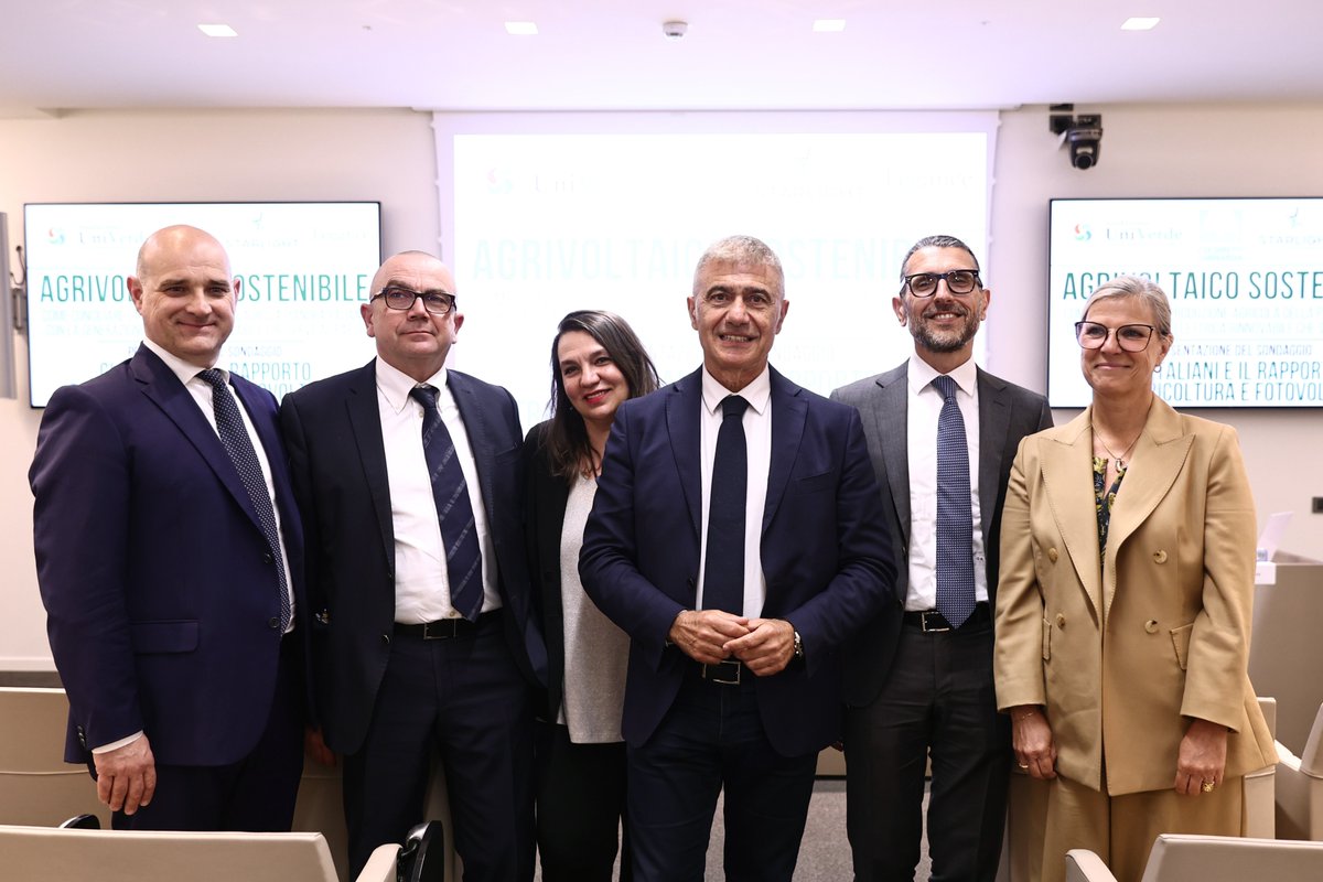Alfonso Pecoraro Scanio (@pecoraroscanio) on Twitter photo Convegno ieri a Milano “Agrivoltaico sostenibile: come conciliare la produzione agricola della Pianura Padana con la generazione elettrica rinnovabile che serve al Paese” di <a href="/FUniVerde/">Fondazione UniVerde</a>, Coldiretti Lombardia, Starlight, presso Legance.
Leggi sul blog:
pecoraroscanio.it/ambiente/agriv… Convegno ieri a Milano “Agrivoltaico sostenibile: come conciliare la produzione agricola della Pianura Padana con la generazione elettrica rinnovabile che serve al Paese” di <a href="/FUniVerde/">Fondazione UniVerde</a>, Coldiretti Lombardia, Starlight, presso Legance.
Leggi sul blog:
pecoraroscanio.it/ambiente/agriv…