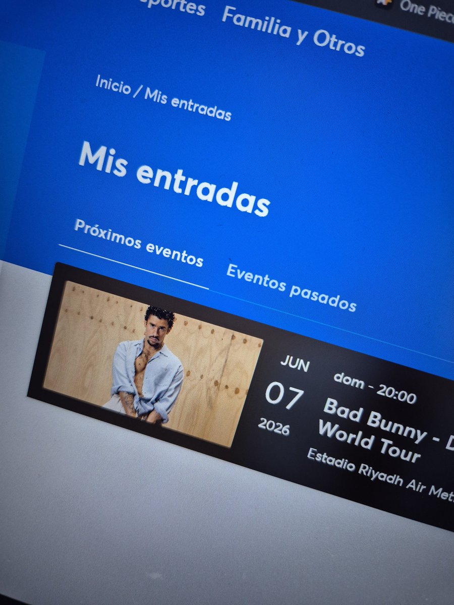 NOS FUIIIIMOOOS #badbunnytour #Madrid