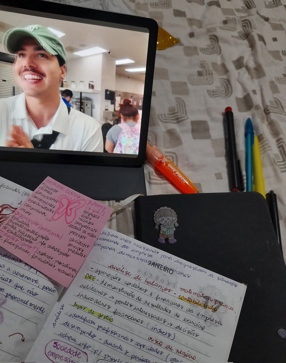 jespython's tweet image. acordei meio studytwt hoje