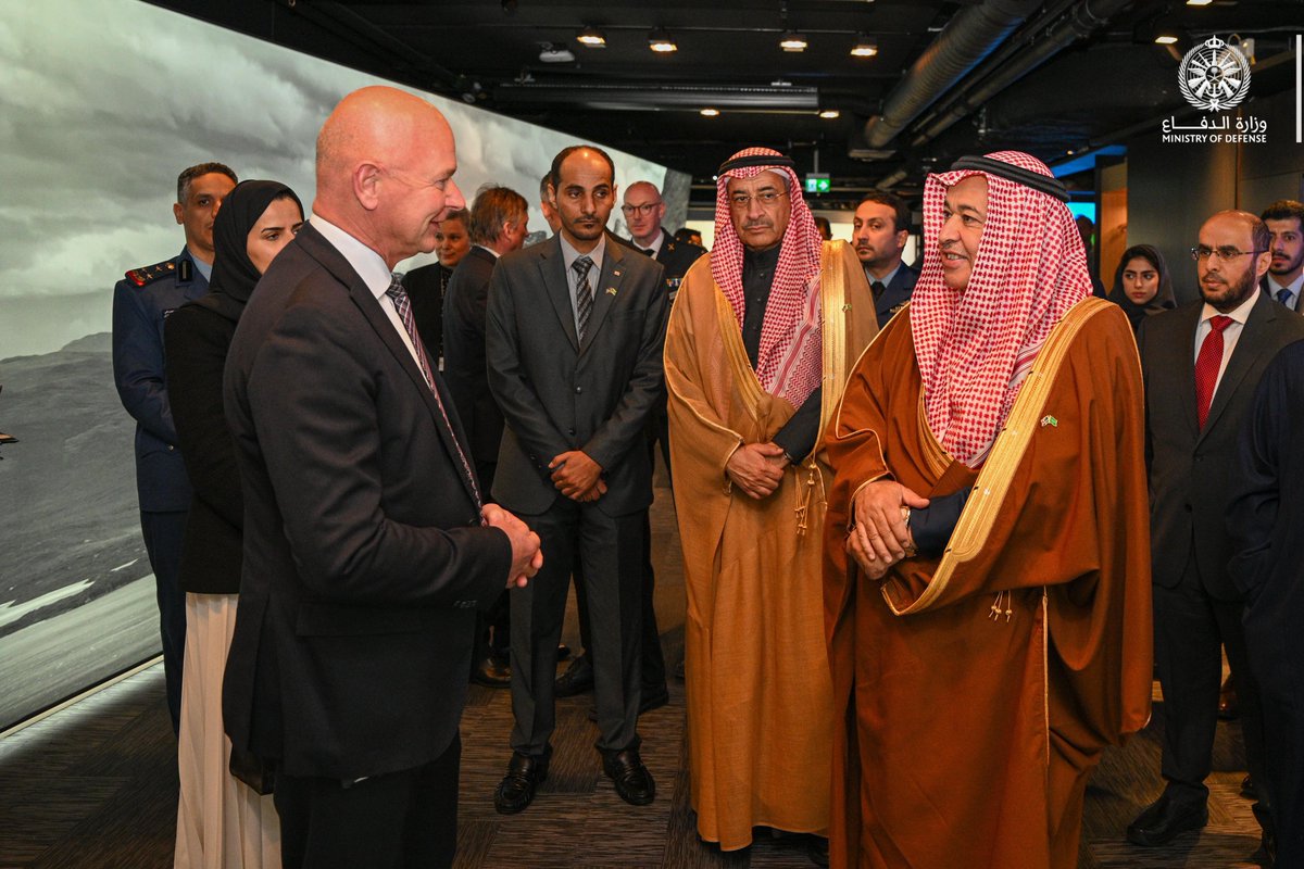 modgovksa's tweet photo. معالي مساعد وزير الدفاع للشؤون التنفيذية الدكتور خالد البياري يزور مقر شركة «ساب» السويدية المتخصصة في صناعة المعدات الدفاعية والطيران، ويطّلع على قدراتها التقنية المتقدمة وحلولها المبتكرة في مجالات الدفاع والطيران.

#وزارة_الدفاع https://t.co/zTKBFY55oN