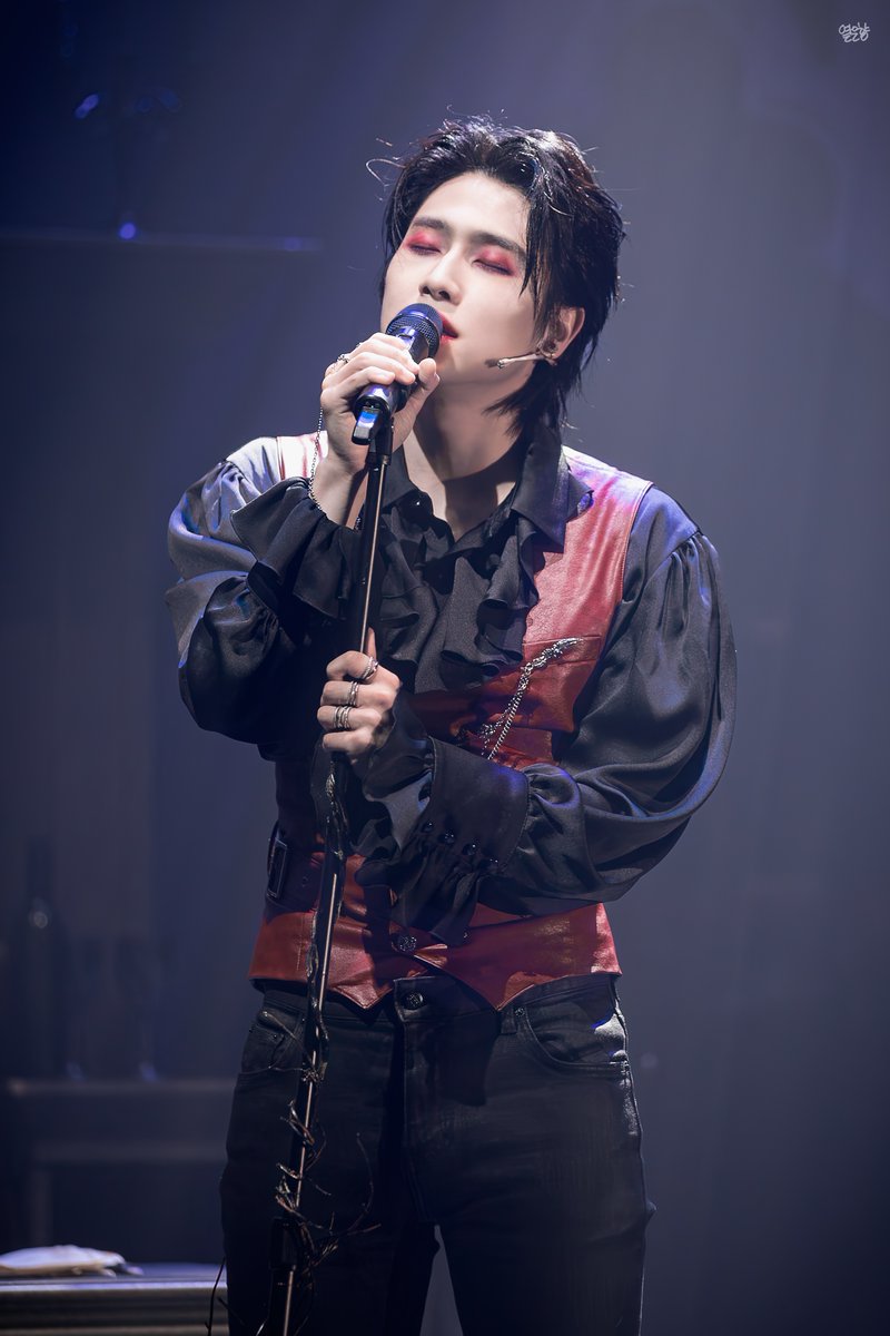 옅은향 tweet media