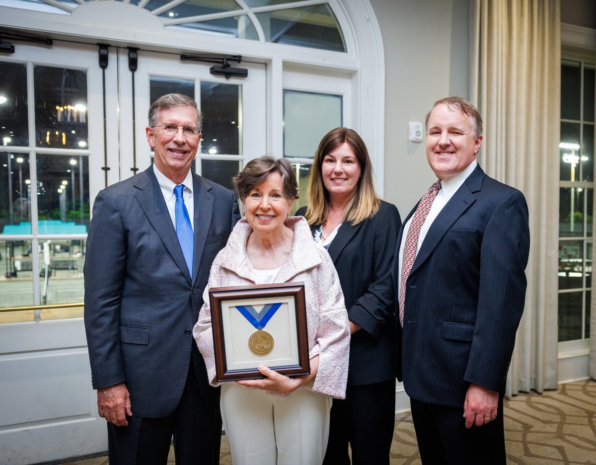 UMMC’s $1 million endowed chair honors Dr. James and Dr. Gloria Martin, aimed at attracting top physicians and researchers to improve maternal-fetal health in Mississippi. Read more about how this gift will shape the future of health care in Mississippi: umc.edu/news/News_Arti…