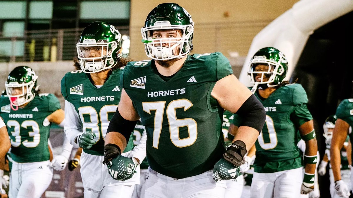 Solovaa Steffany (Tua) (@solovaasteffany) on Twitter photo Truly humbled and blessed to receive my 2nd D1 offer from Sacramento State‼️
#GoHornets #AG2G
<a href="/CaliDQ/">DeQuin Evans</a> Truly humbled and blessed to receive my 2nd D1 offer from Sacramento State‼️
#GoHornets #AG2G
<a href="/CaliDQ/">DeQuin Evans</a>