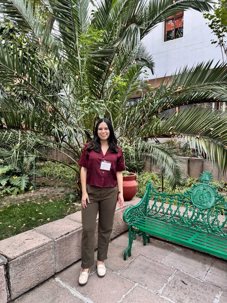 Laura De Moya-Guerra tweet media