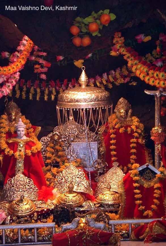 वैष्णो माता सबकी रक्षा करें🙏🏻