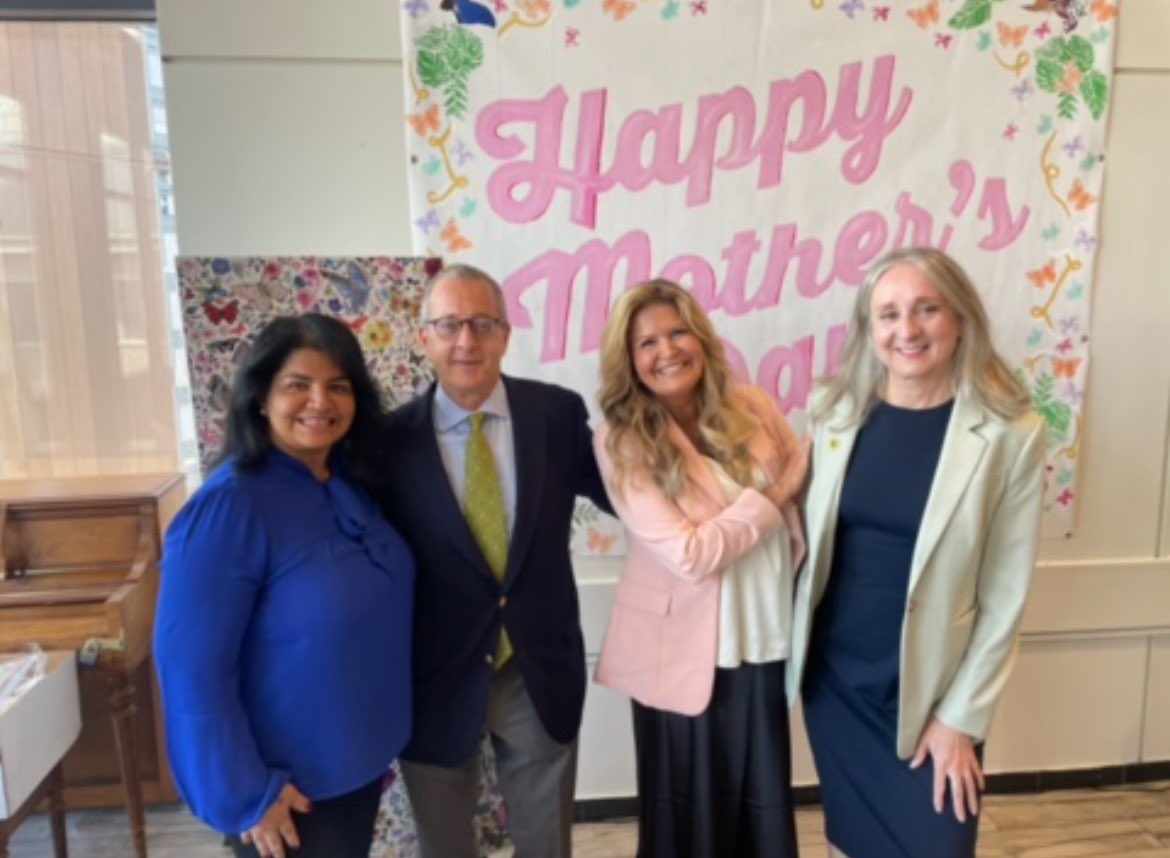 monicamoralestv's tweet photo. I had the honor to host a special Mother’s Day Breakfast at Odyssey House again!  It’s a very special place. 
 
We celebrate the incredible love and dedication of mothers raising their babies while on the path to recovery battling addiction.  @odysseyhouseny @pix11news https://t.co/Pdr9B7XsuV