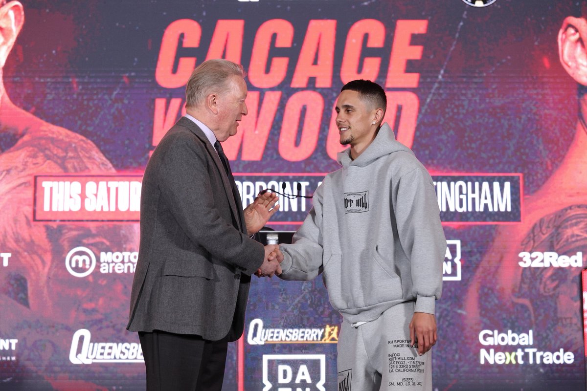 STN Sports (@stnsports_) on Twitter photo FIGHT WEEK TOUCHDOWN
<a href="/Charliesenior01/">Charlie senior</a> in Nottingham ahead of his professional debut this Saturday !!
<a href="/Queensberry/">Queensberry Promotions</a> | <a href="/FrankWarren/">Frank Warren</a> FIGHT WEEK TOUCHDOWN
<a href="/Charliesenior01/">Charlie senior</a> in Nottingham ahead of his professional debut this Saturday !!
<a href="/Queensberry/">Queensberry Promotions</a> | <a href="/FrankWarren/">Frank Warren</a>