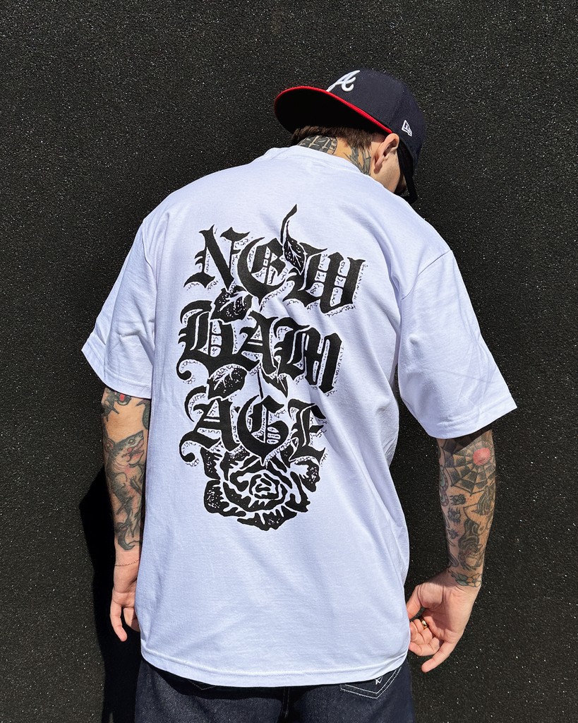 The New Damage Stomach Rocker Tees are here ⚡️ Available in white and black only at the Dine Alone Store 

dinealonestore.com/products/stoma…