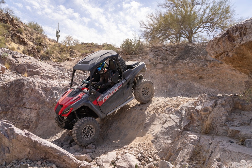 YamahaOutdoors's tweet image. Take the scenic route with serious muscle.

l8r.it/3LOR

#Yamaha #RMAX1000 #RMAX2 #RMAX4 #ProvenOffRoad #REALizeYourAdventure #AssembledInUSA #Yamaha10YearBelt