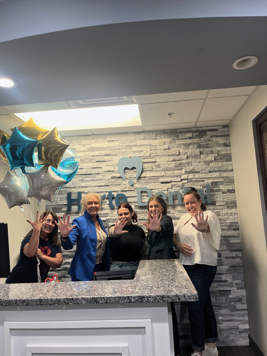 SchedulingInst's tweet image. Congratulations to Dr. Kimberly Harte and the entire team at Harte Dental!
They’ve earned the title of Beat the Baseline Winners!

#BeatTheBaseline #HarteDental #TeamRecognition #SchedulingInstitute #DentalExcellence