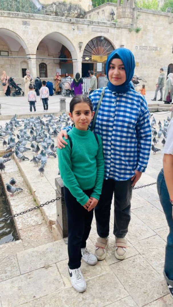 Emine ve Hacer Değnek Ahmet Ersever kuran kursuna gideceğiz diye evden çıktılar.
Bir daha dönmediler.
Emine  ve Hacer Değnek  haber alınamıyor.
Gören ve duyan vatandaşlarımızın insaniyet namına bu numarayı aramaları rica olunur.
05308529501